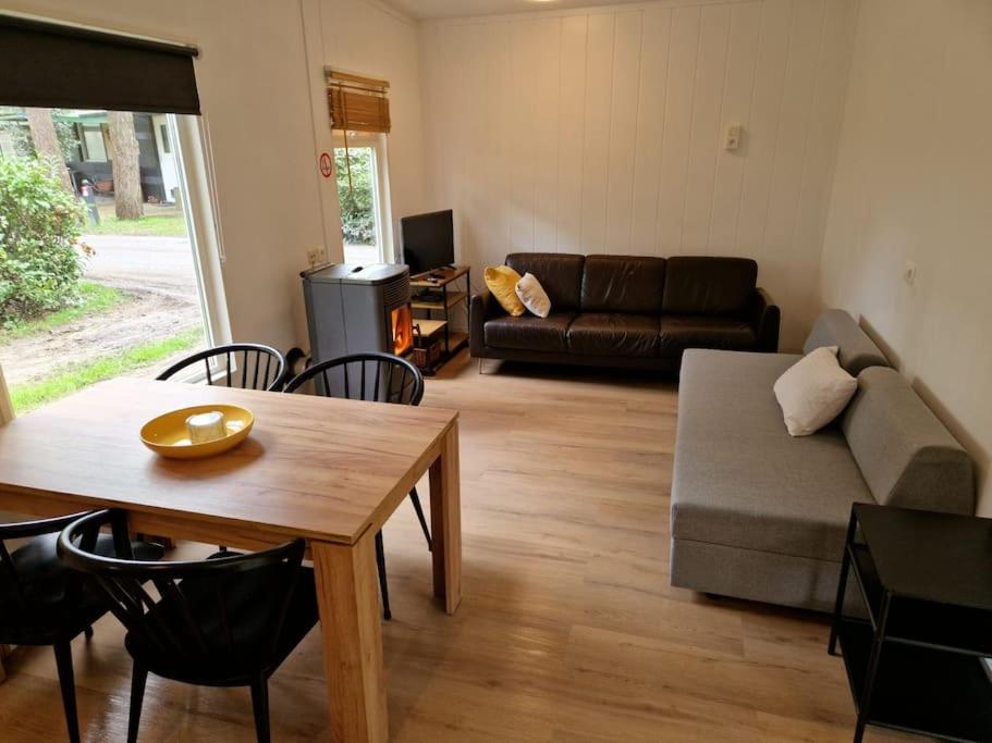 3 Bedroom Chalet On Camping Gt Balen Buitenkant foto
